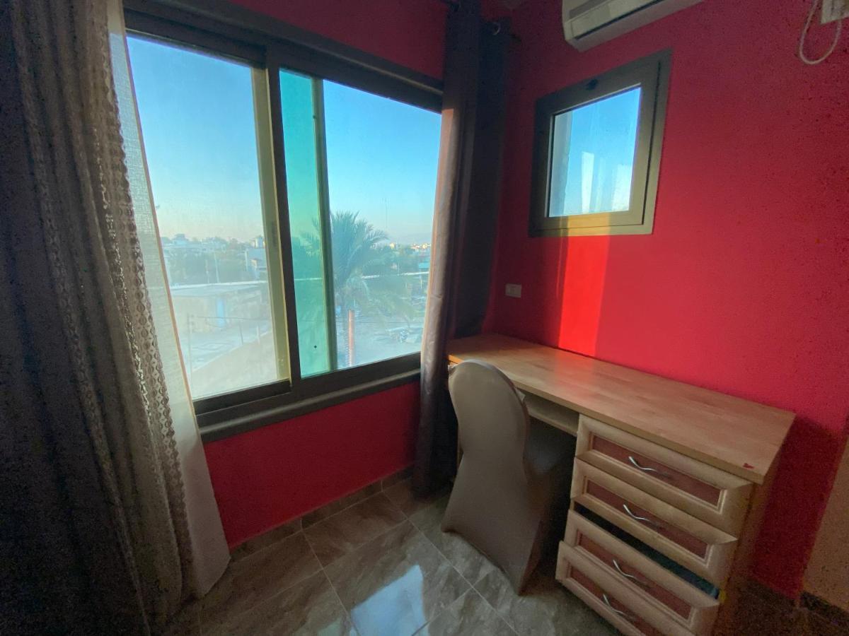 Jericho Waleed'S Hostel Ngoại thất bức ảnh