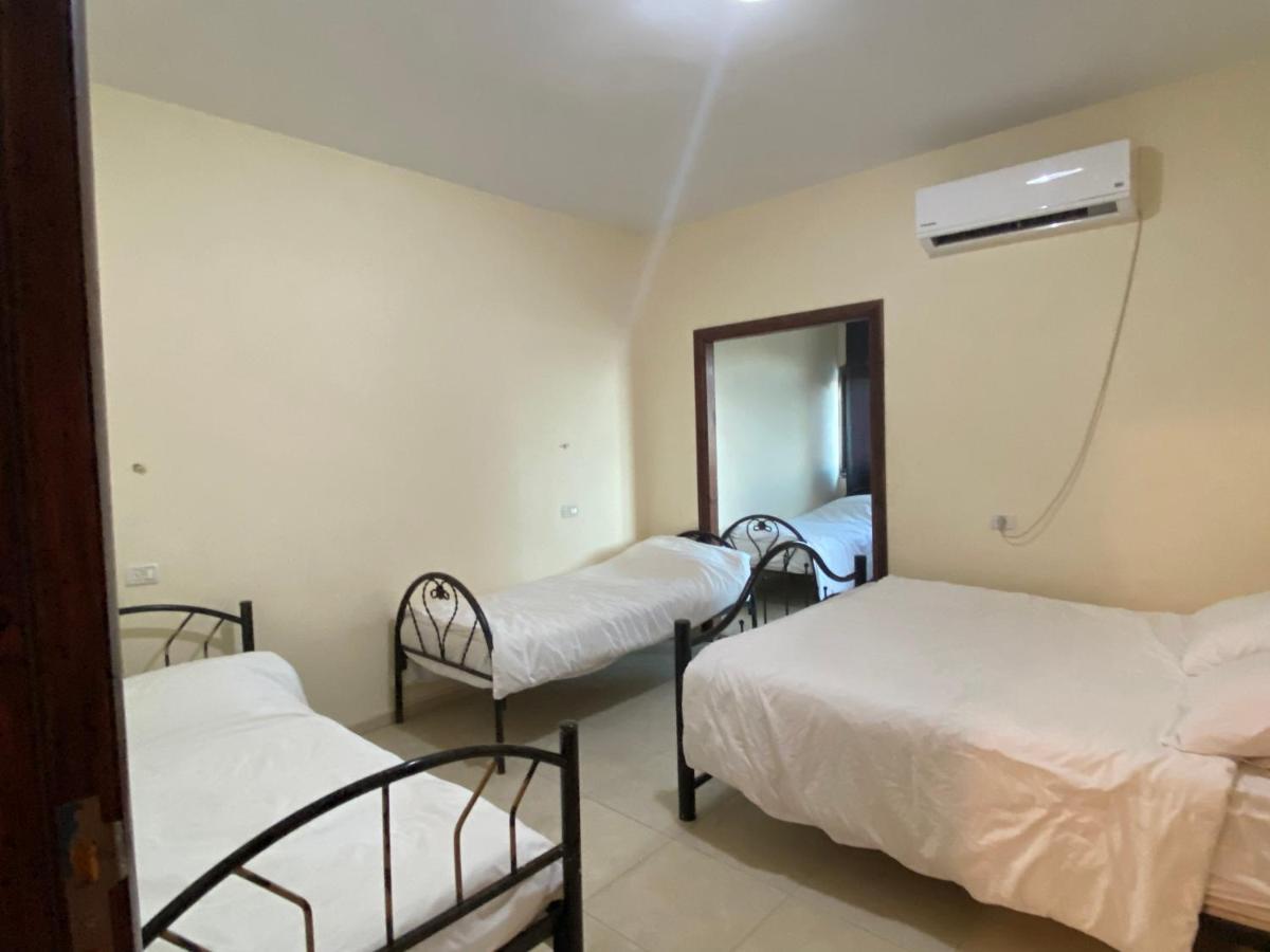 Jericho Waleed'S Hostel Ngoại thất bức ảnh