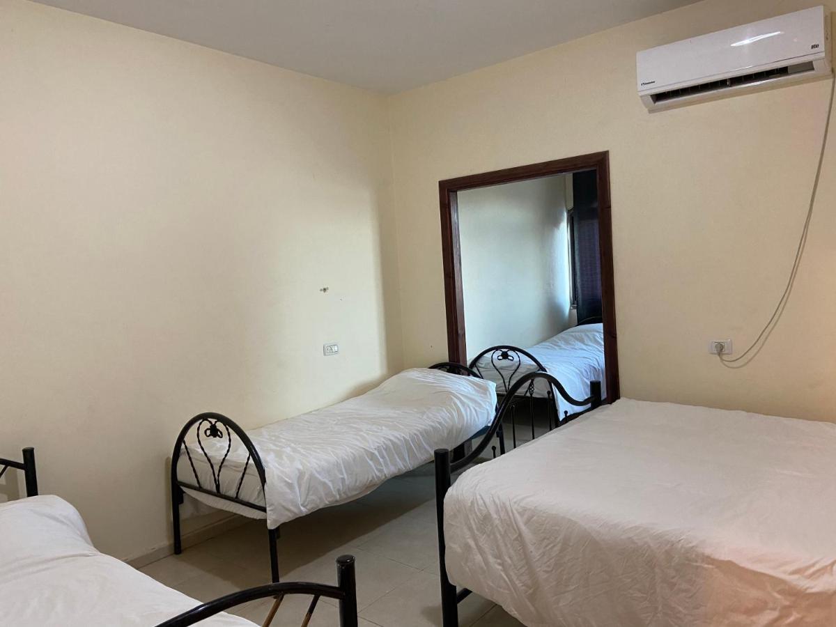 Jericho Waleed'S Hostel Ngoại thất bức ảnh