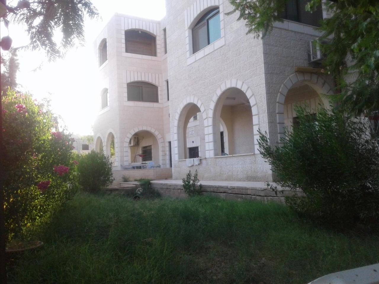Jericho Waleed'S Hostel Ngoại thất bức ảnh